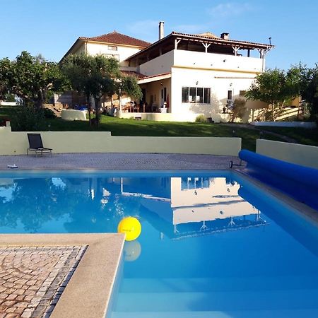 A Casa Amarela Apartment Pinheiro de Coja Luaran gambar