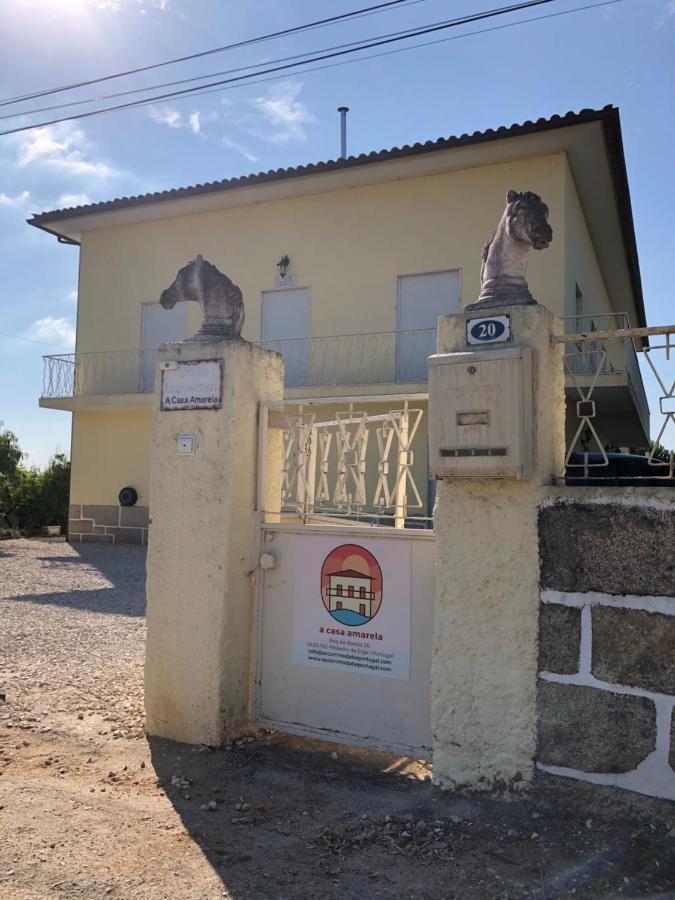 A Casa Amarela Apartment Pinheiro de Coja Luaran gambar