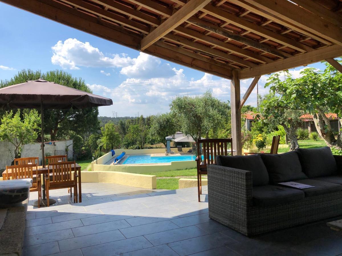 A Casa Amarela Apartment Pinheiro de Coja Luaran gambar