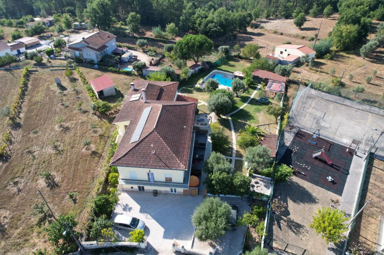 A Casa Amarela Apartment Pinheiro de Coja Luaran gambar